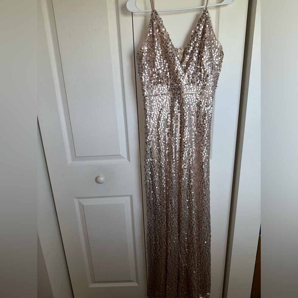 NWOT Lulu’s sequin maxi dress size S